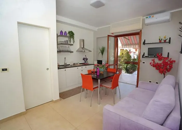 Carlo House